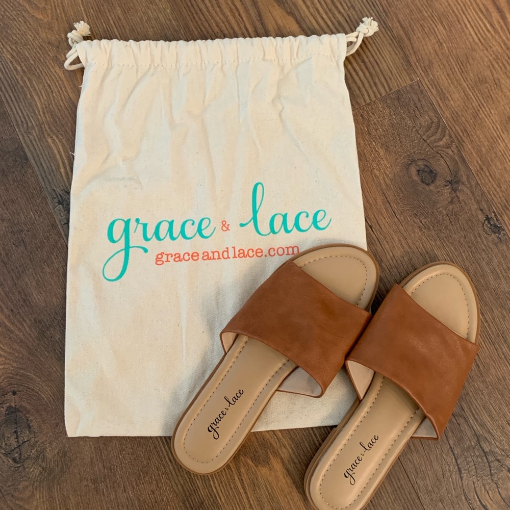 Grace & Lace Slide Sandals Size 8